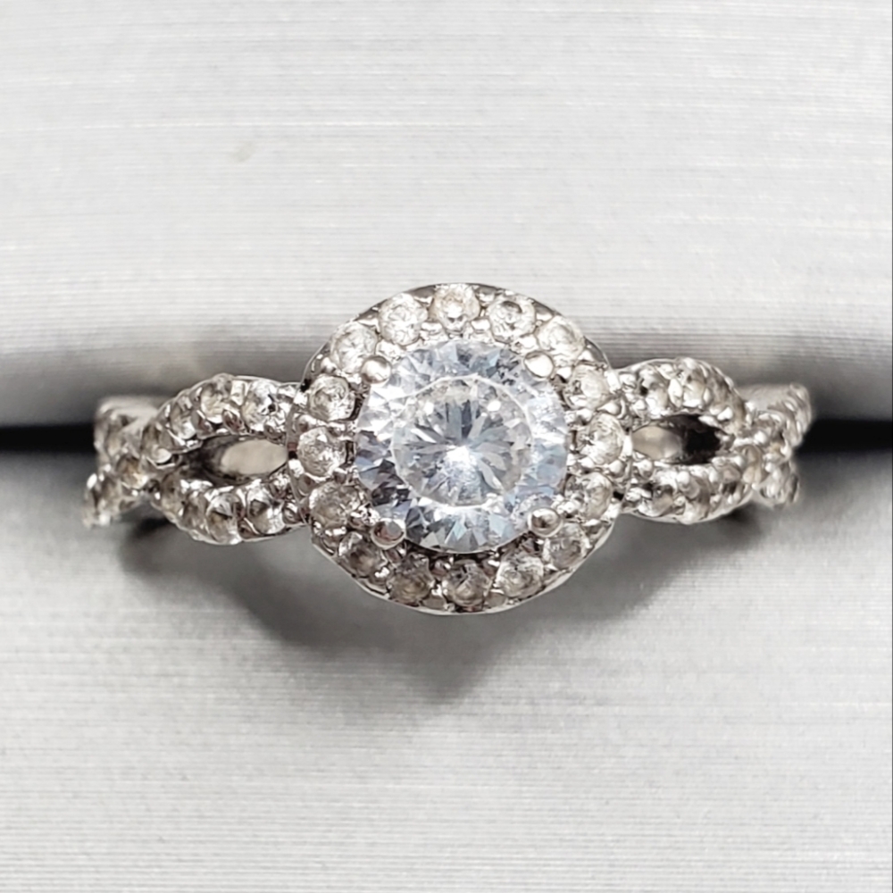 White Sapphire Twist Ring